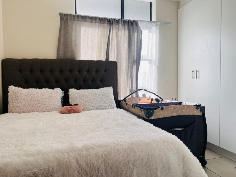 2 Bedroom Property for Sale in Parklands Western Cape